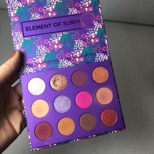 Color pop eyeshadow palette
